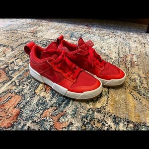 Nike size 8.5 women’s Red Shoes